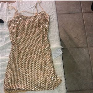 Alexia AdmorGold Beaded Dress